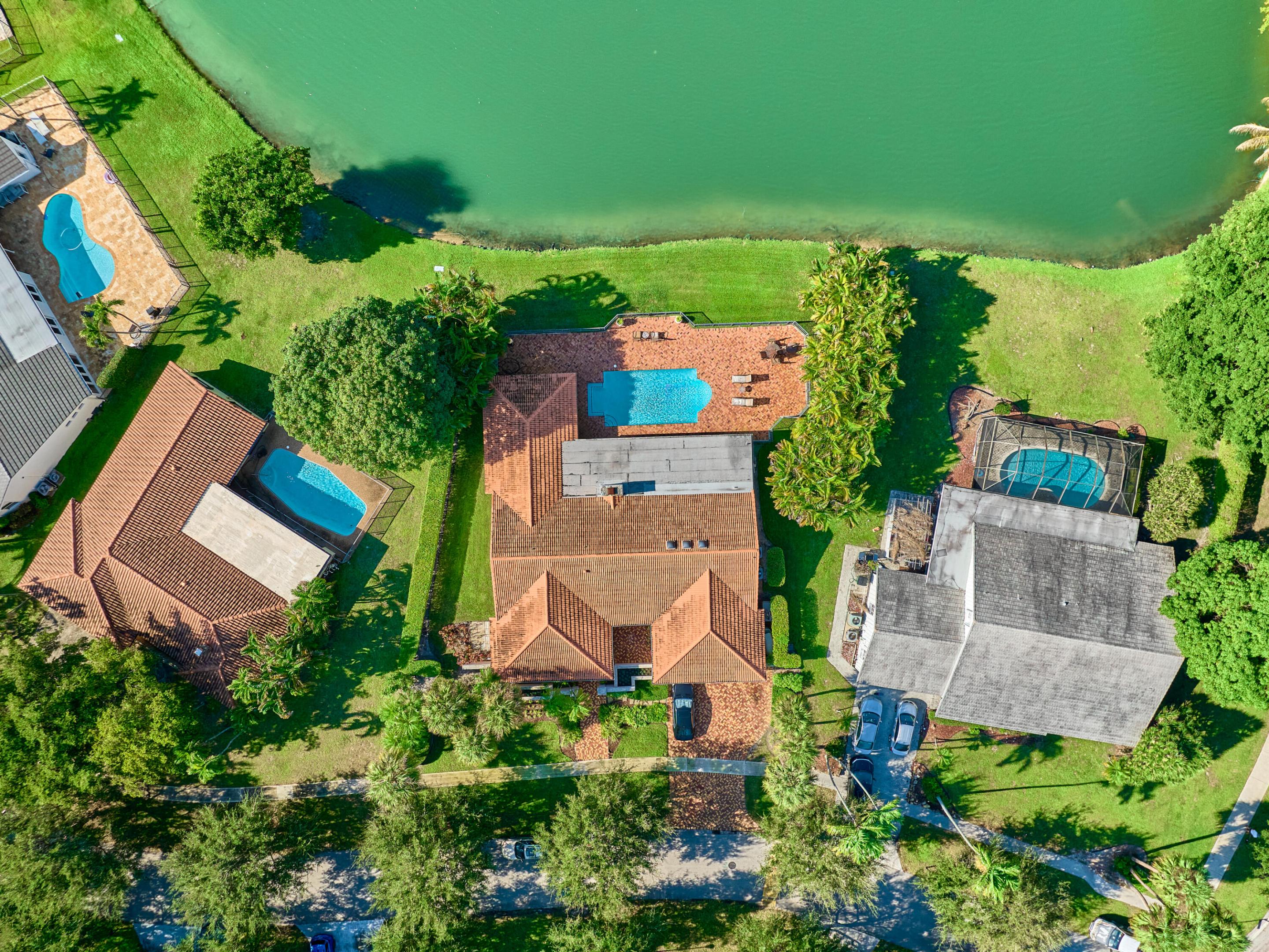 ESTANCIA IV OF VIA VERDE - Residential