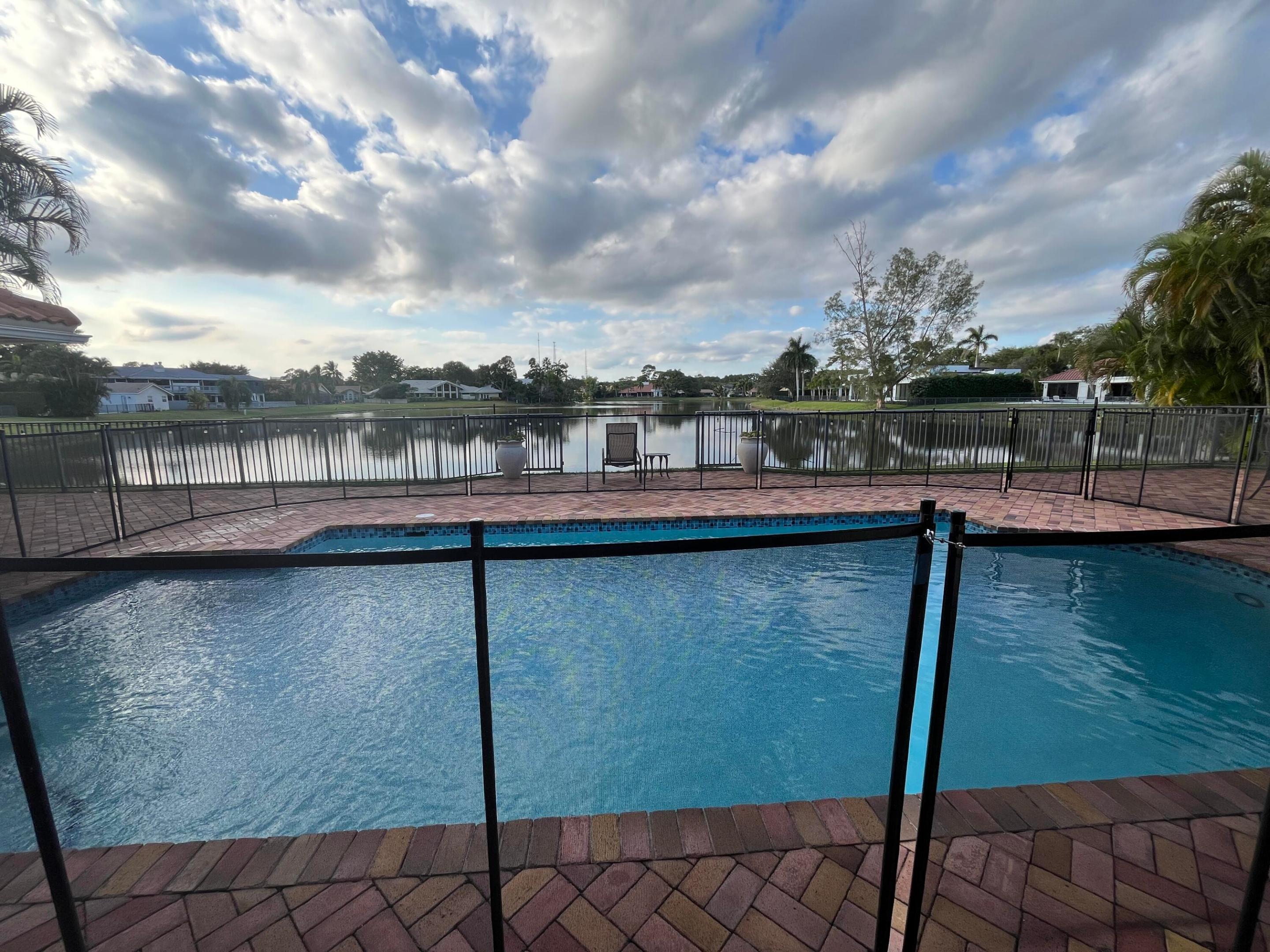 ESTANCIA IV OF VIA VERDE - Residential