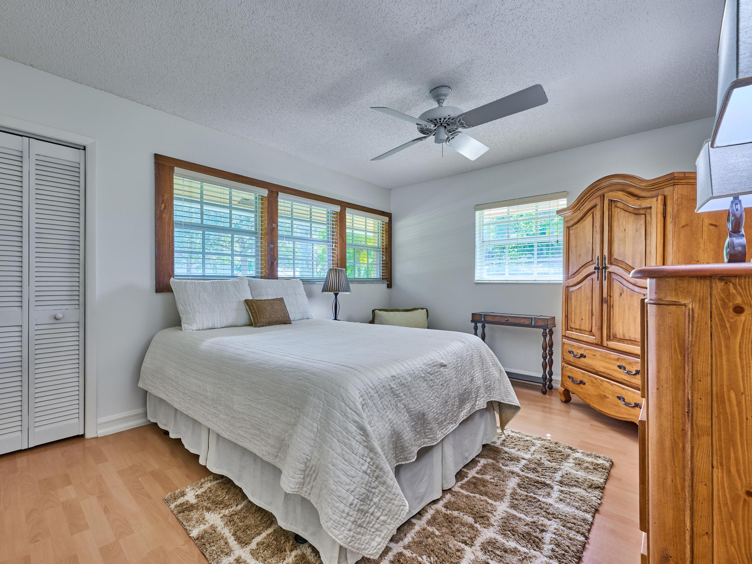 ESTANCIA IV OF VIA VERDE - Residential