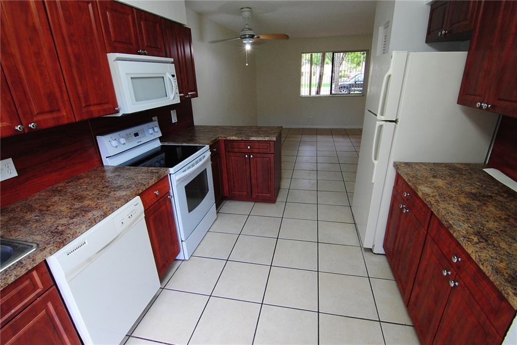 Coral Spgs University Dri - Residential Lease