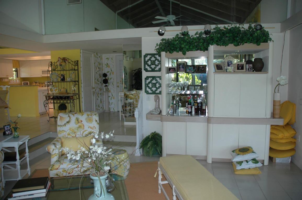 PLANTATION COLONY - Residential