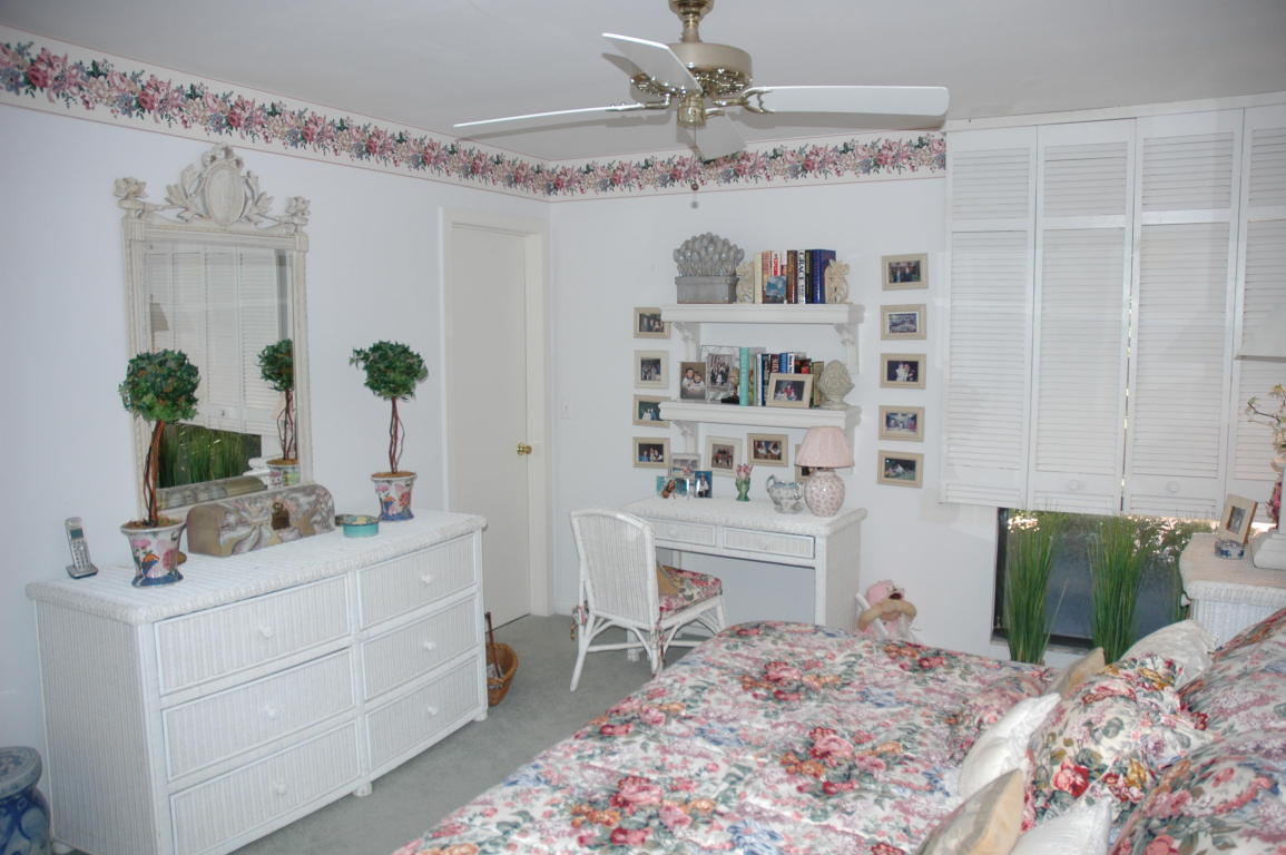 PLANTATION COLONY - Residential