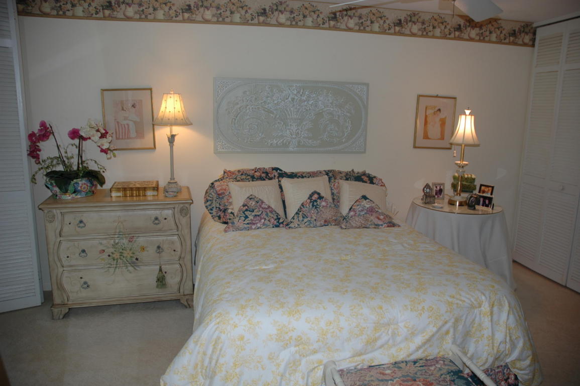 PLANTATION COLONY - Residential