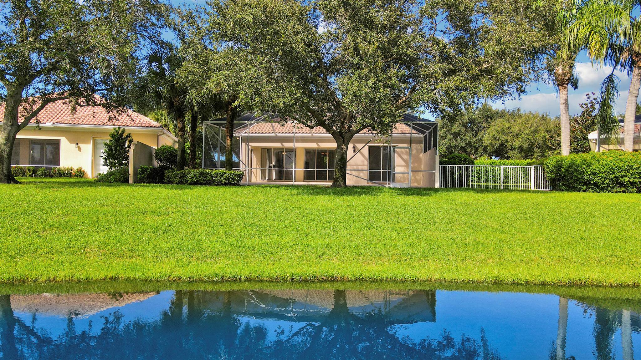 ISLES AT PALM BEACH GARDE - Residential
