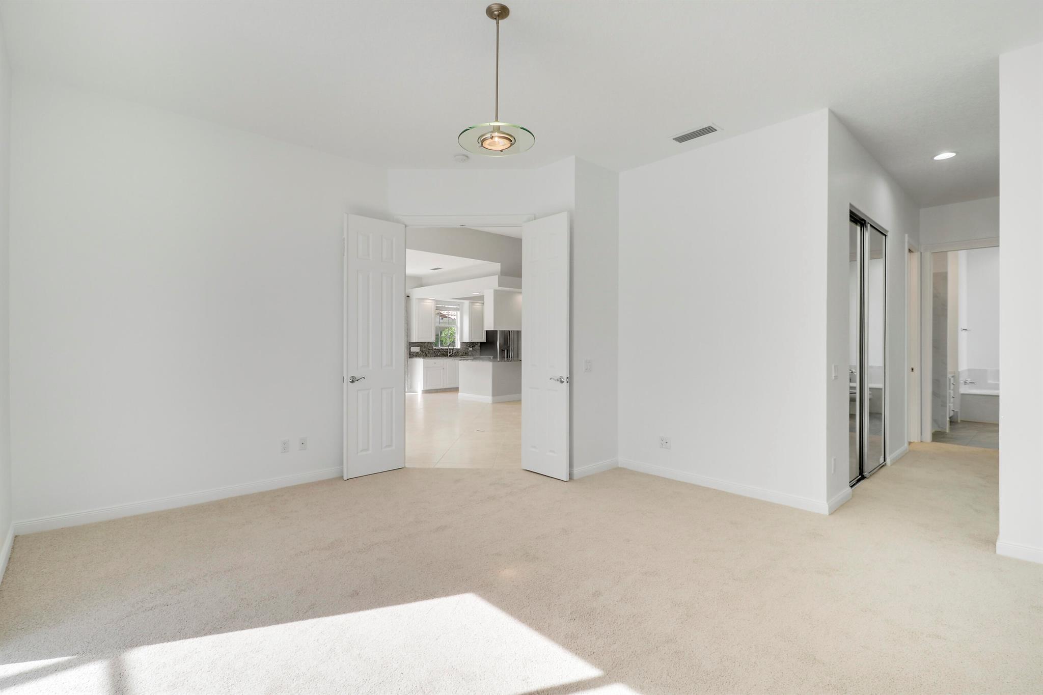 ISLES AT PALM BEACH GARDE - Residential