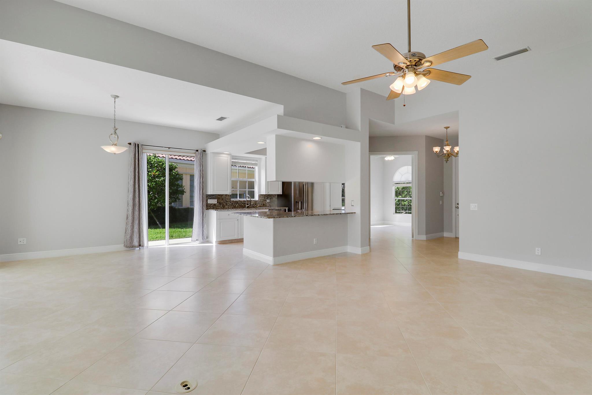 ISLES AT PALM BEACH GARDE - Residential
