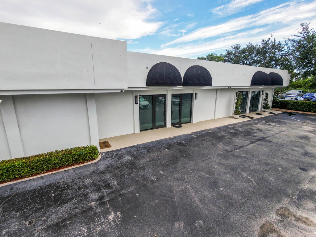 Photo of 517 Northlake Boulevard #2, North Palm Beach, FL 33408 (MLS # B26075917)