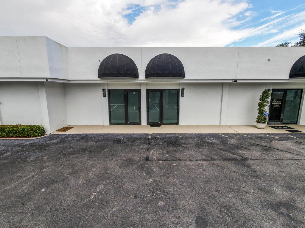 Photo of 517 Northlake Boulevard #2, North Palm Beach, FL 33408 (MLS # B26075917)