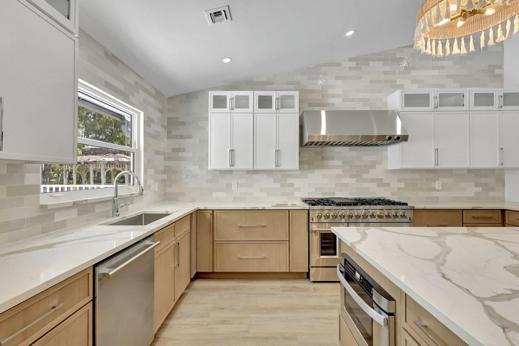 Photo of 15388 133rd Terrace N, Jupiter, FL 33478 (MLS # R11130618)