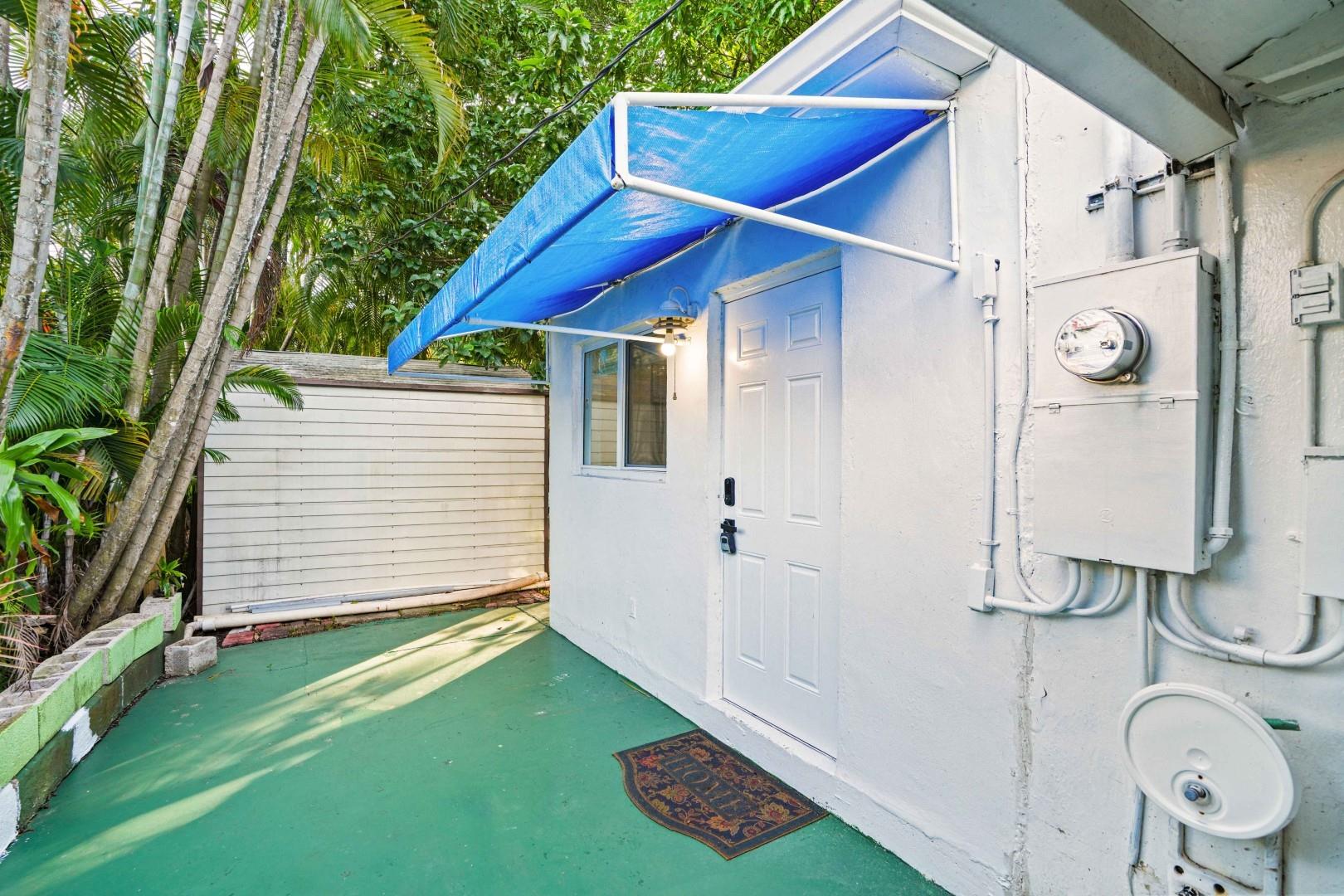 HIBISCUS GARDENS - Residential Lease