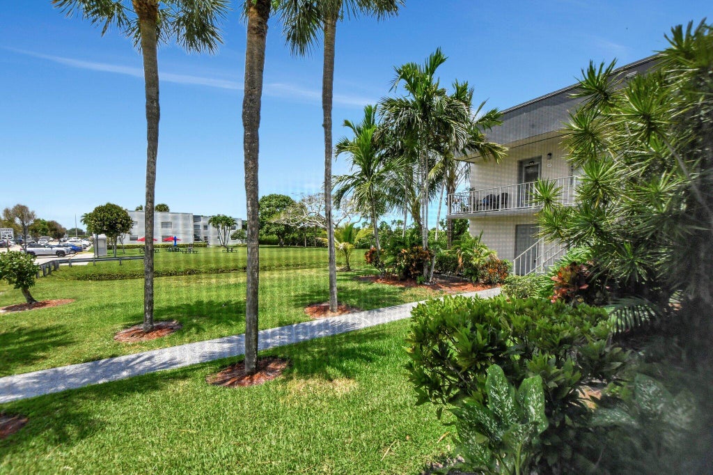 Photo of 742 Burgundy P, Delray Beach, FL 33484 (MLS # R10990192)