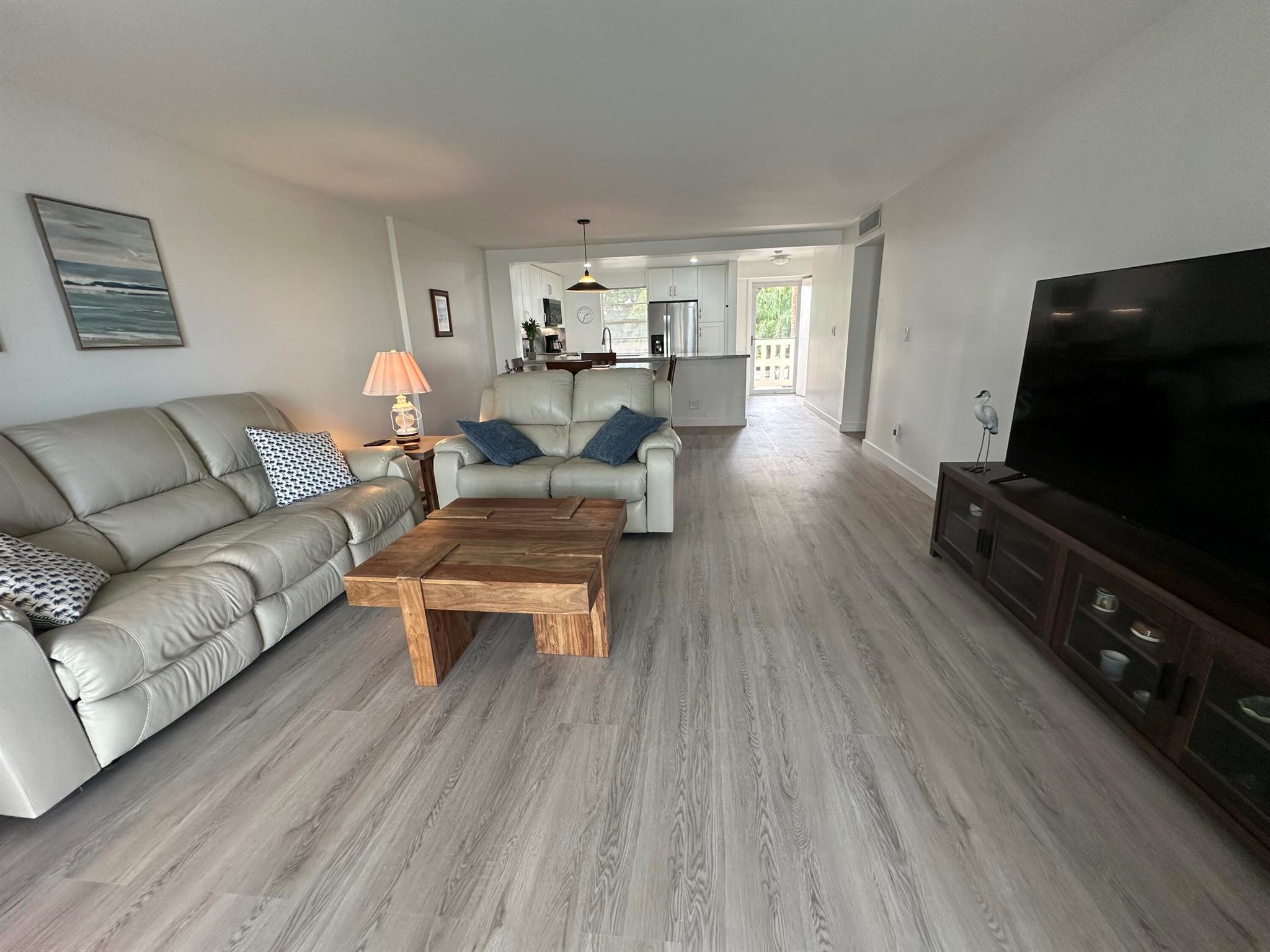 MEADOWBROOK LAKES VIEW CO - Residential Lease