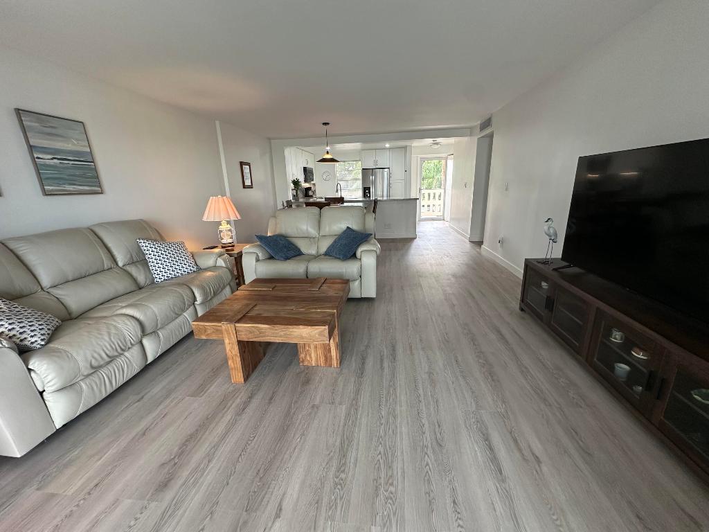 MEADOWBROOK LAKES VIEW CONDO - Residential Lease