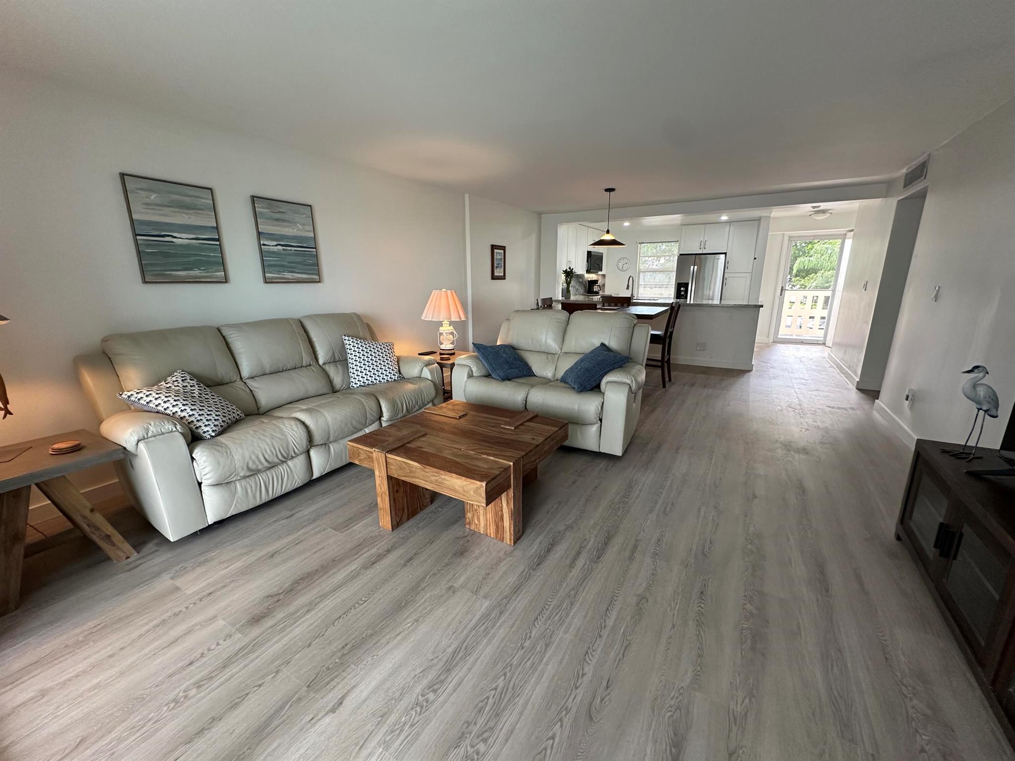 MEADOWBROOK LAKES VIEW CO - Residential Lease