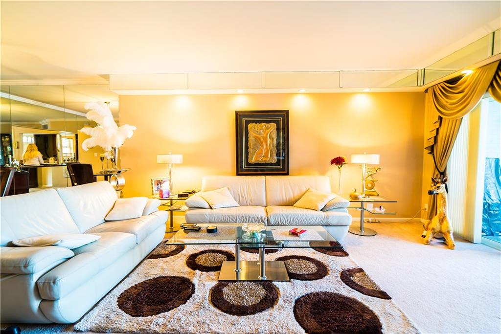 HILTON TERRACE - Residential