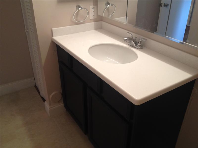 THE HAMPTONS OF NORTH LAU - Residential Lease