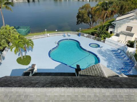 A home in Lauderdale Lakes