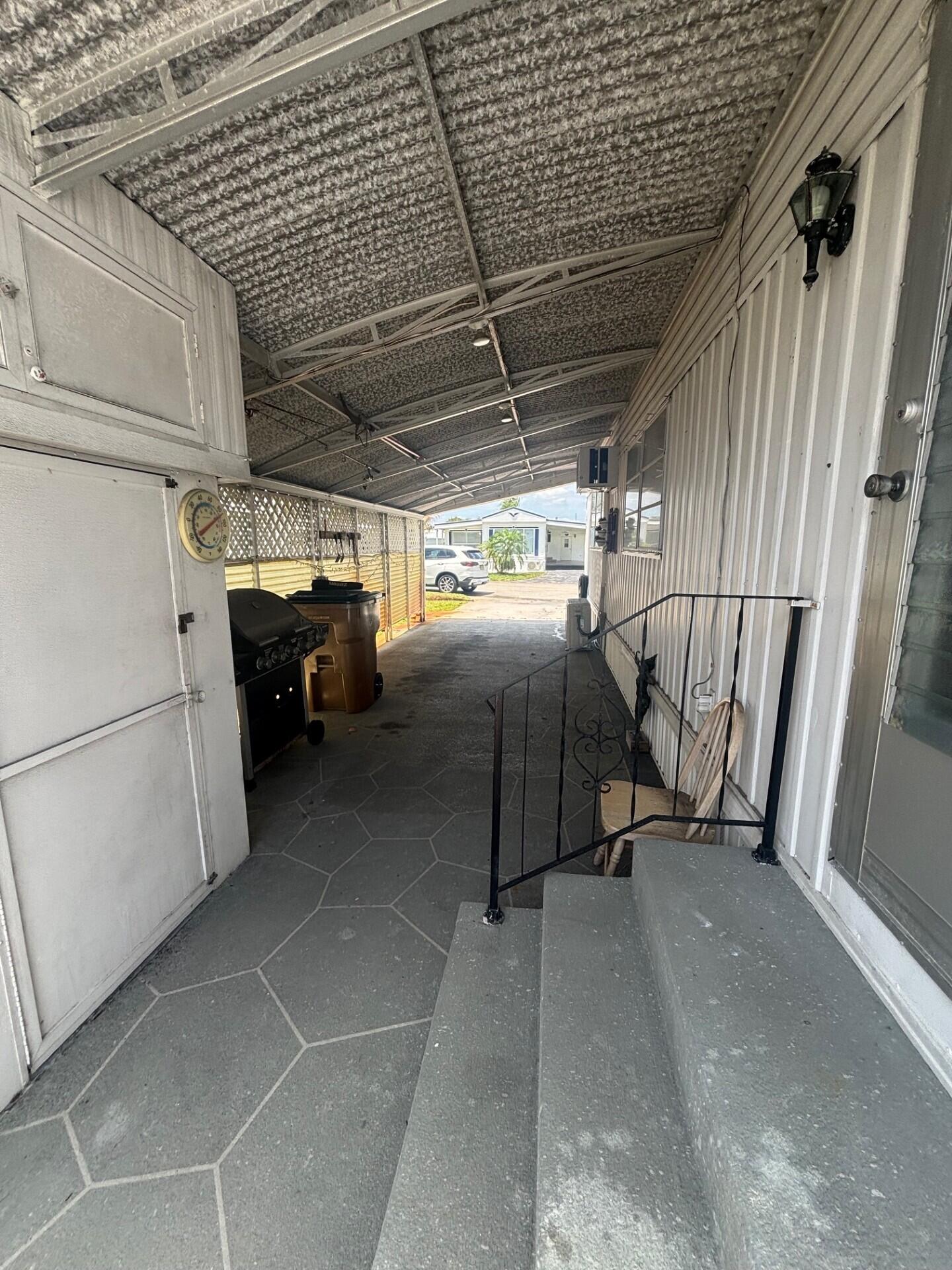 BREEZE HILL RESORT MOBILE HOME PARK - Residential