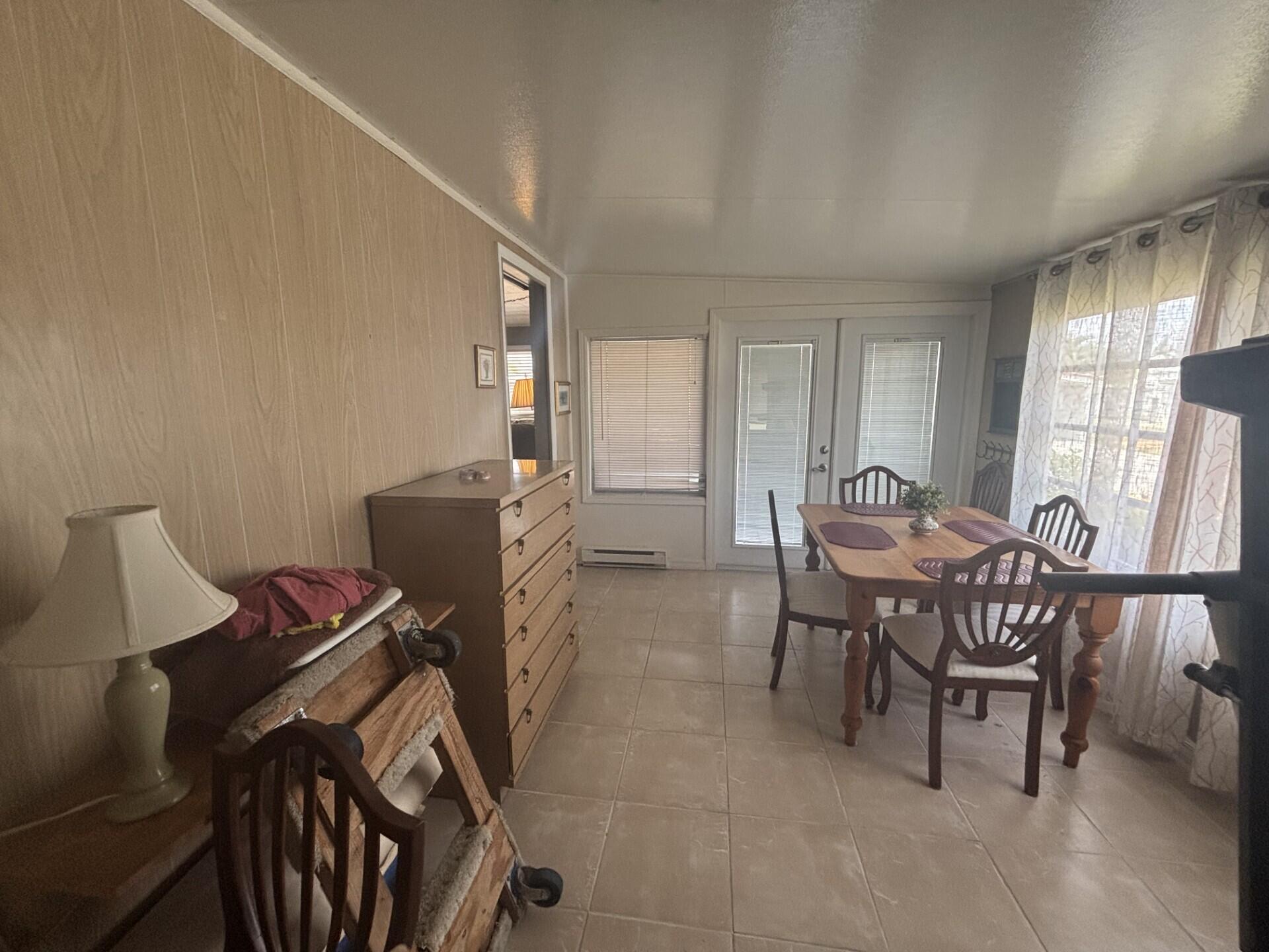 BREEZE HILL RESORT MOBILE HOME PARK - Residential