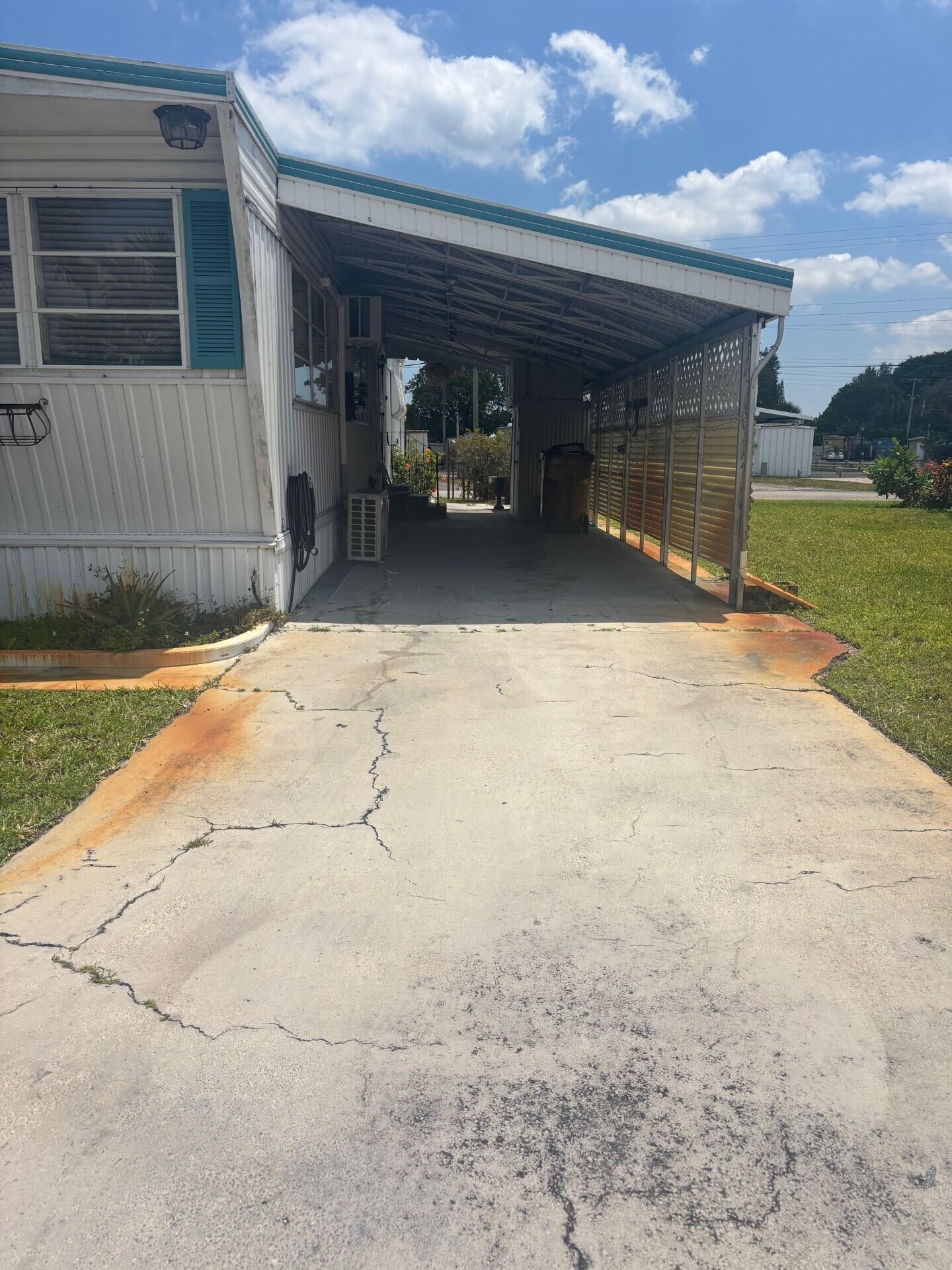 586 NE 47th Street