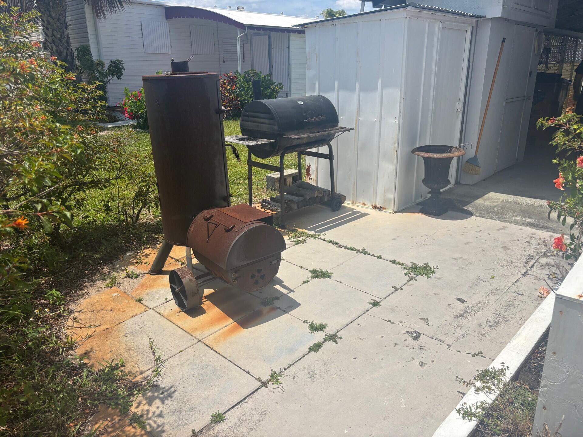 BREEZE HILL RESORT MOBILE HOME PARK - Residential