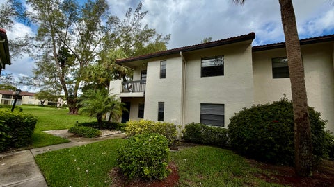Tiny photo for 21695 Tall Palm Circle #4a, Boca Raton, FL 33433 (MLS # B26030123)