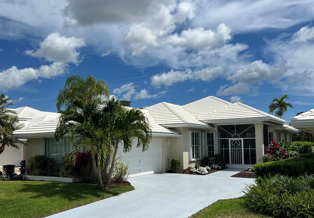 Photo of 415 SW Fairway Landing, Port Saint Lucie, FL 34986 (MLS # R10966449)