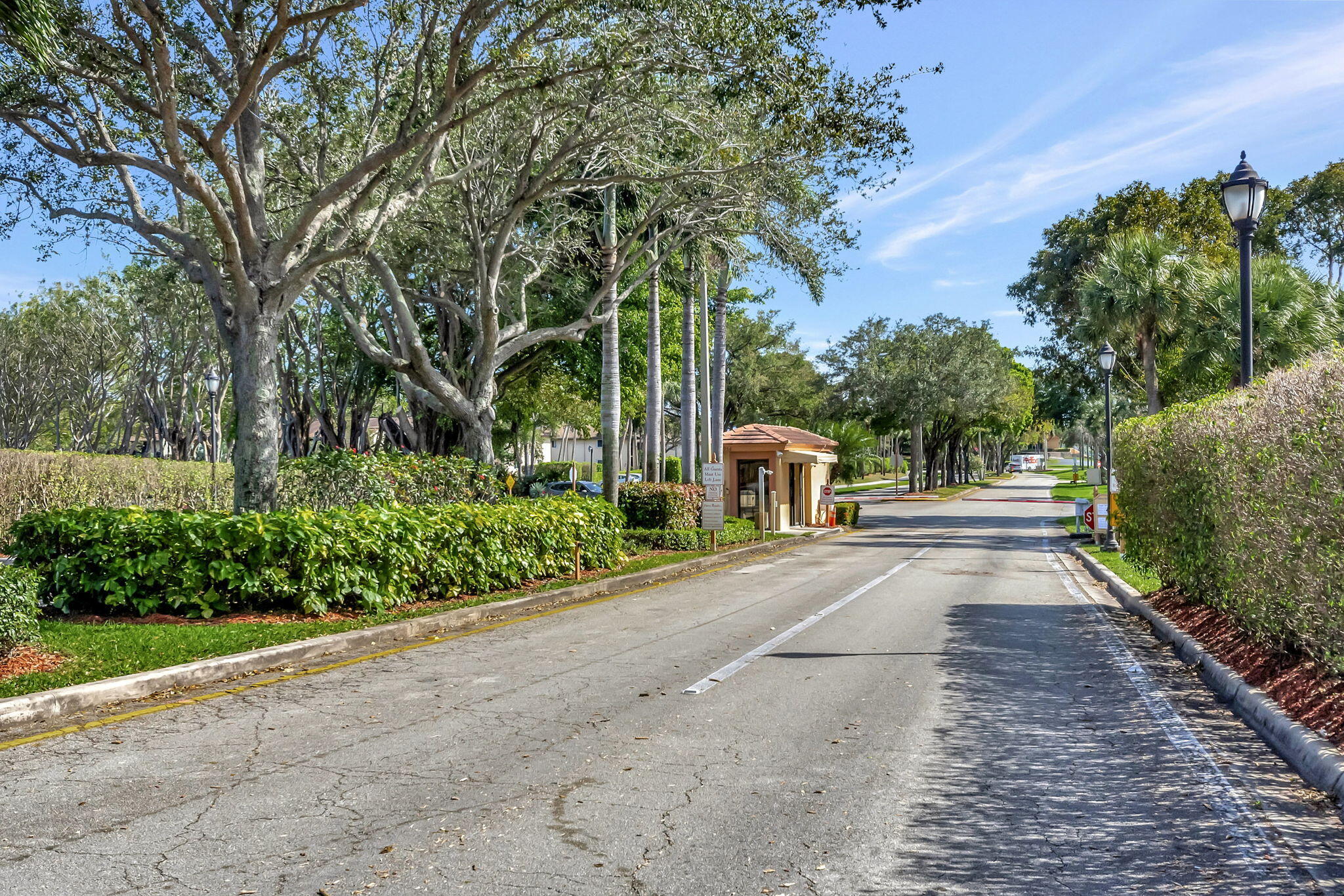 WITNEY E CONDO - Residential