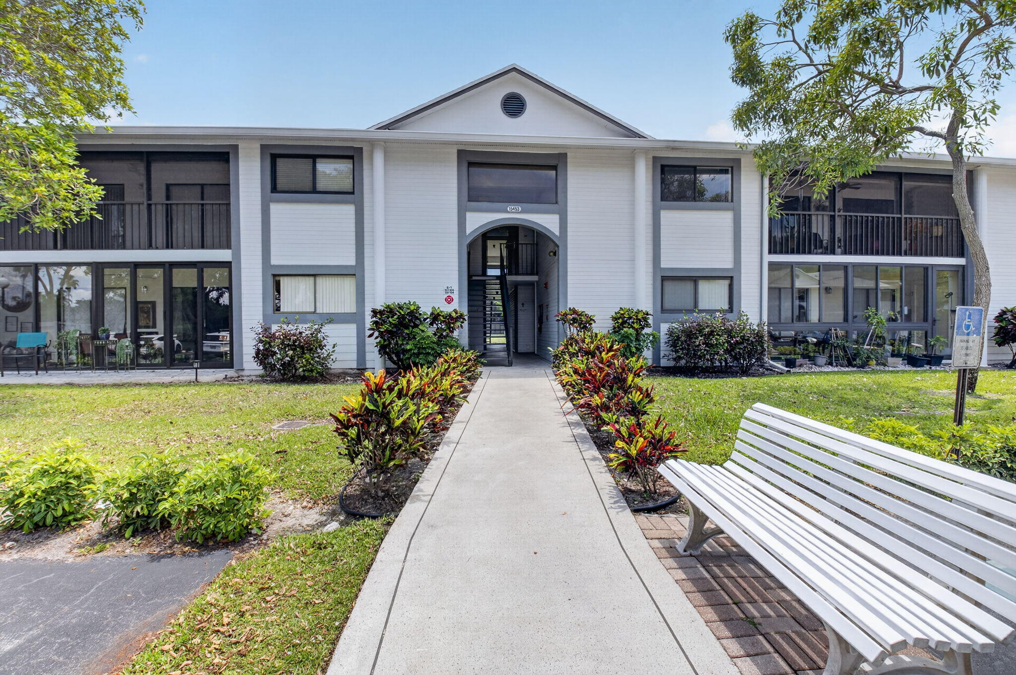 WITNEY E CONDO - Residential