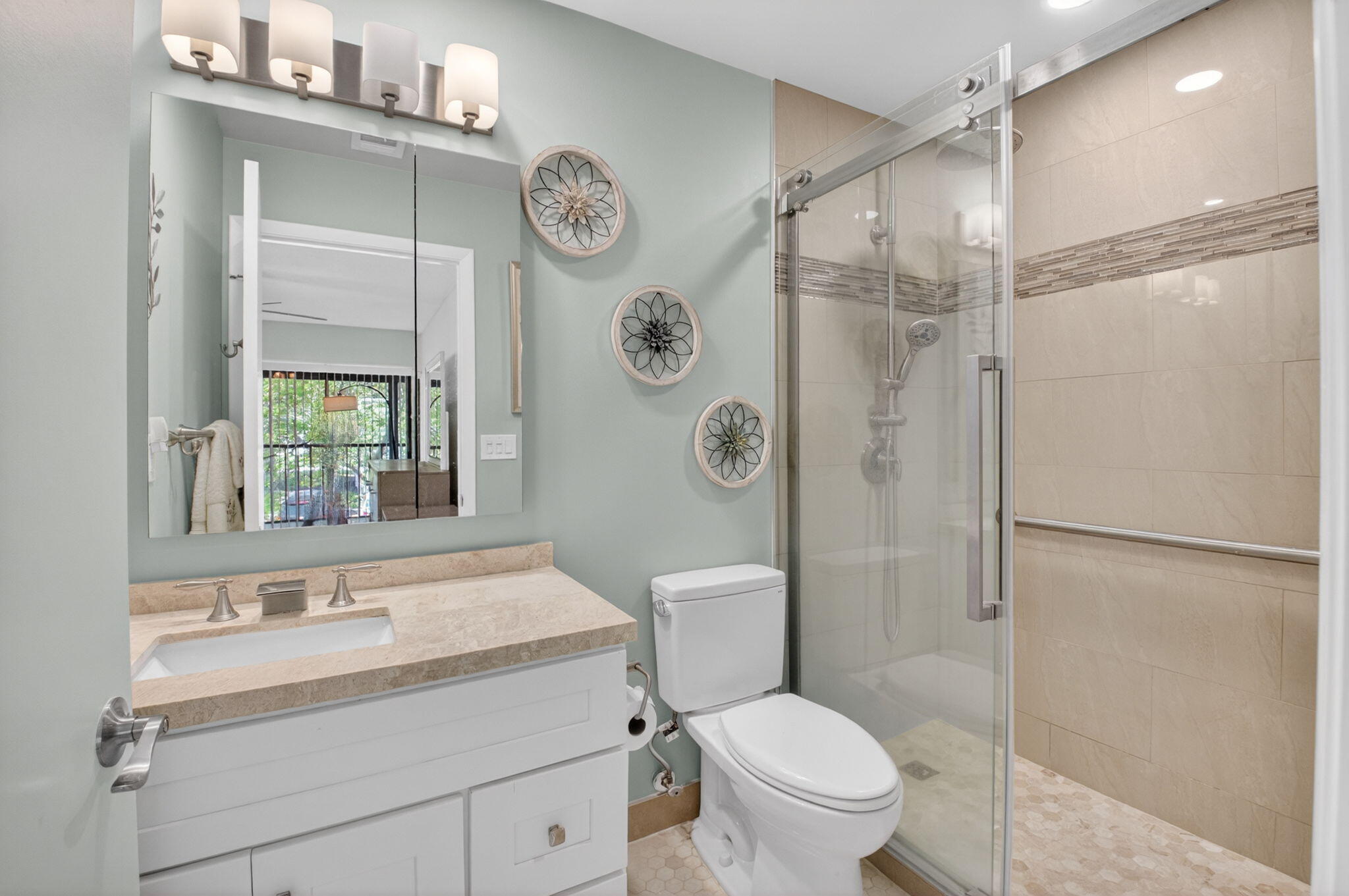 WITNEY E CONDO - Residential