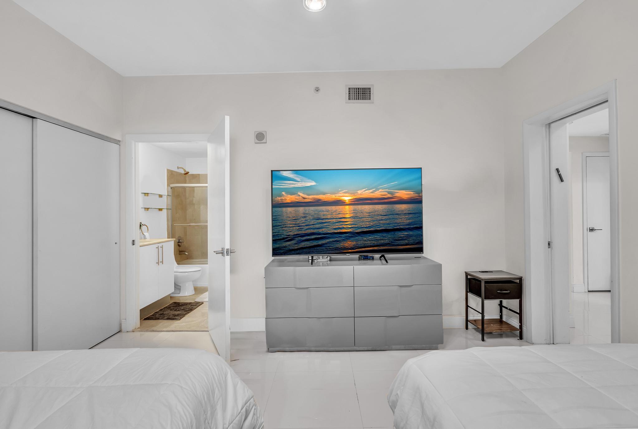 AVENTURA MARINA CONDO NUMBER TWO - Residential