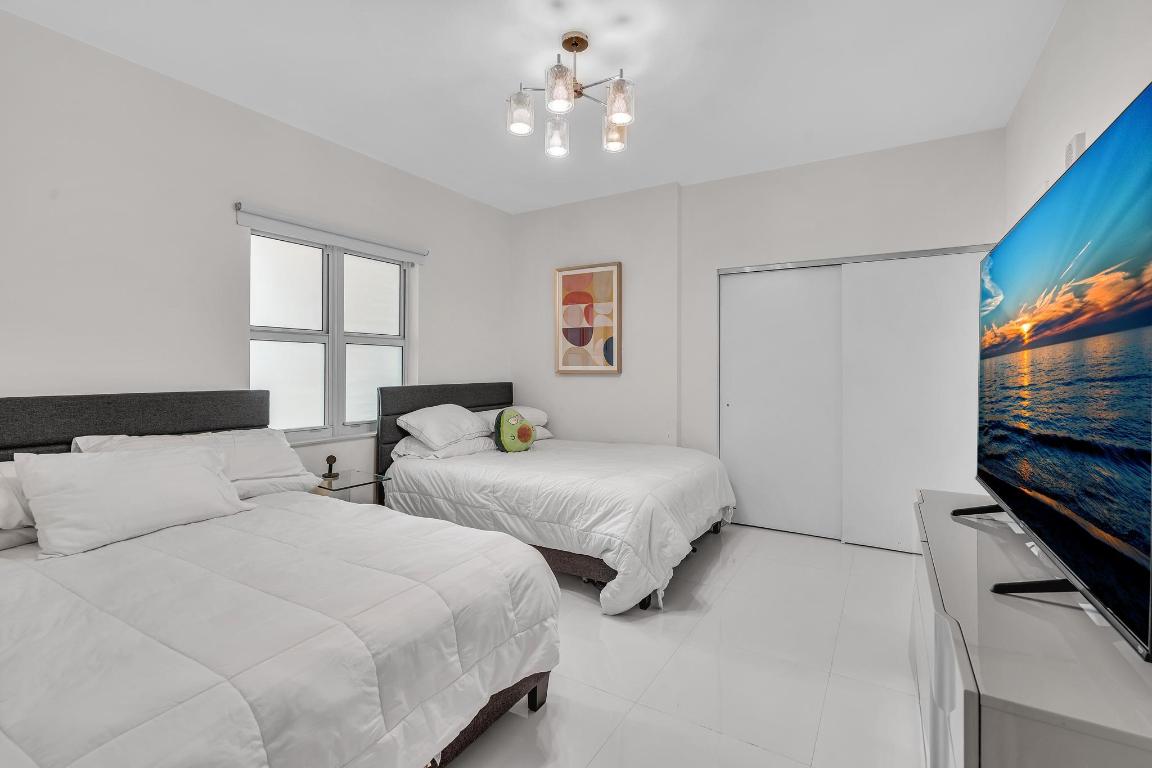 AVENTURA MARINA CONDO NUMBER TWO - Residential