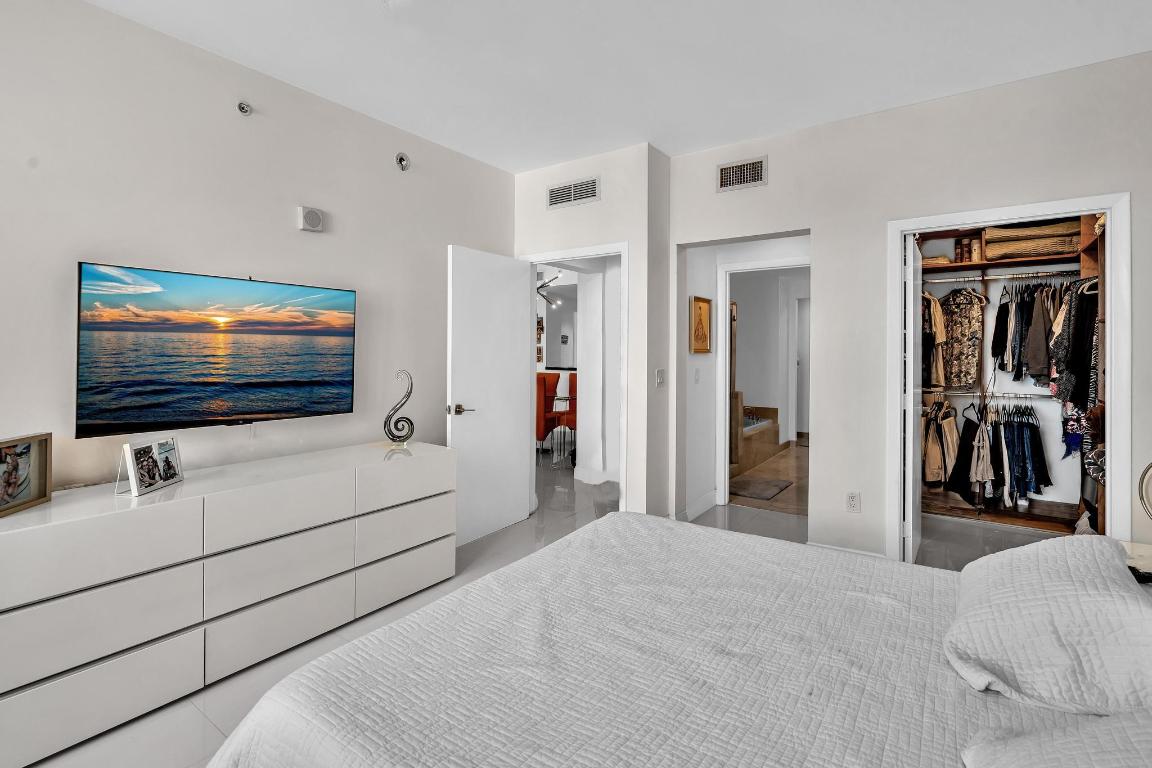 AVENTURA MARINA CONDO NUMBER TWO - Residential