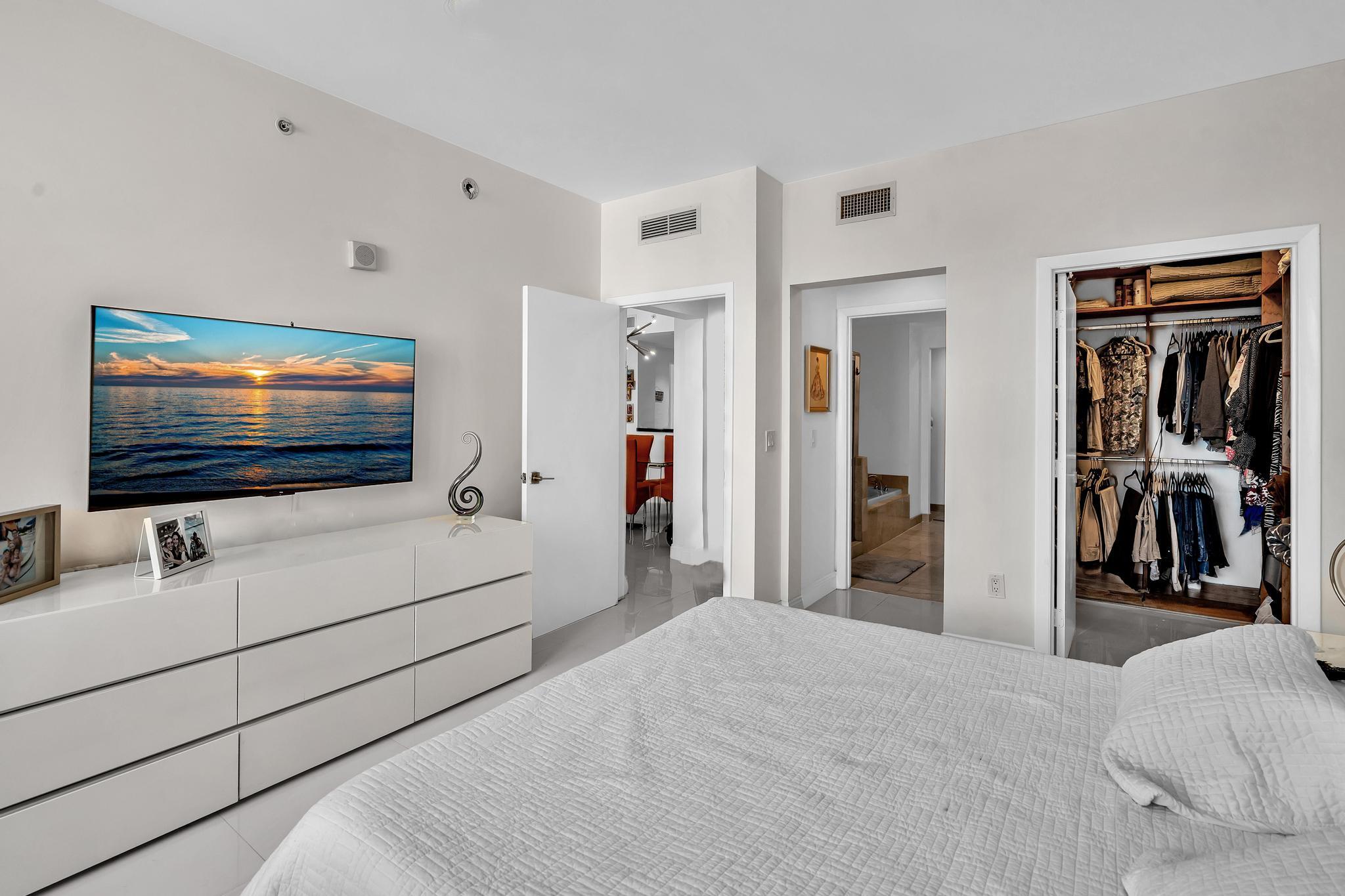 AVENTURA MARINA CONDO NUMBER TWO - Residential