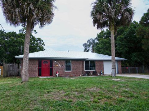 5112 Palm Drive Fort Pierce FL 34982