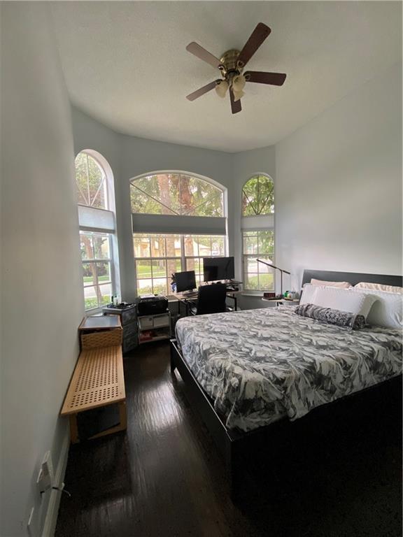 VICTORIA ISLES - Residential