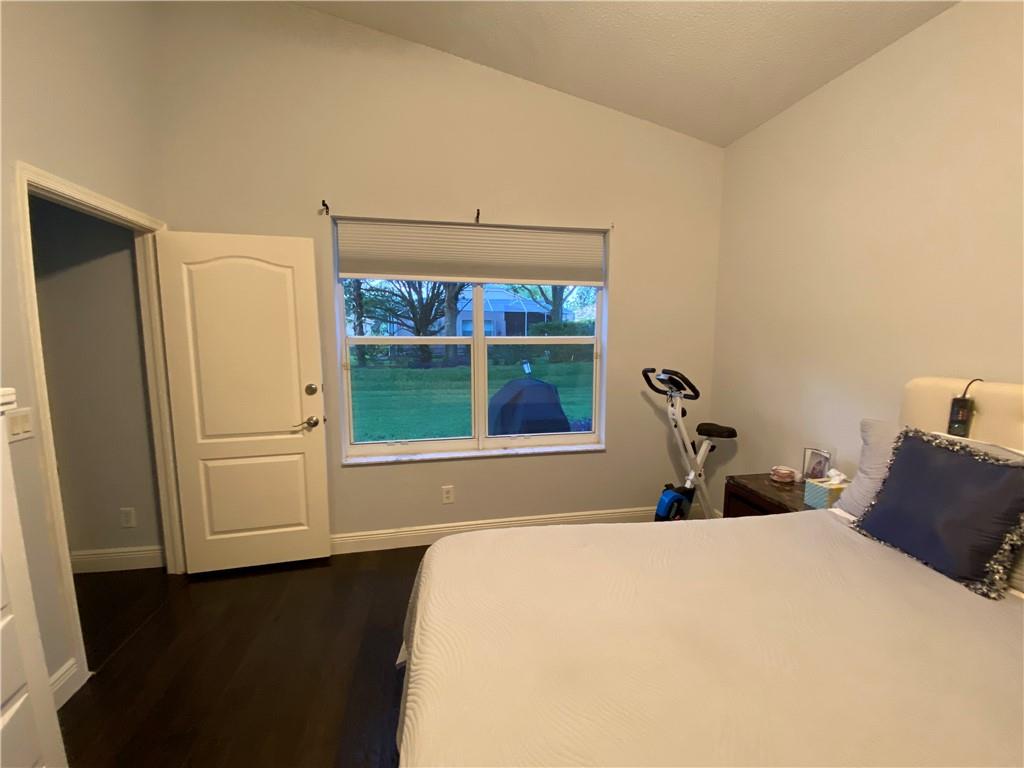 VICTORIA ISLES - Residential