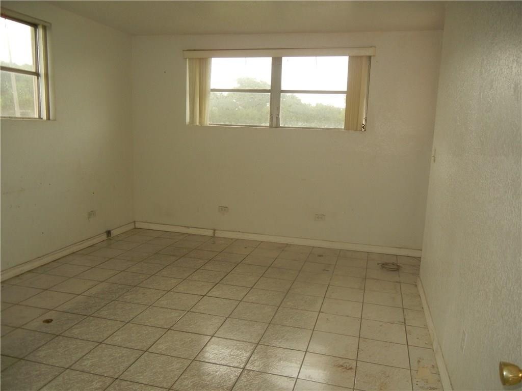 Carol City 1st Add - Residential