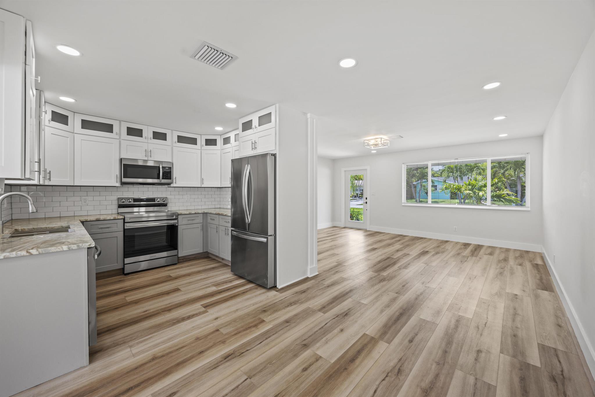 SOUTHGATE - Residential