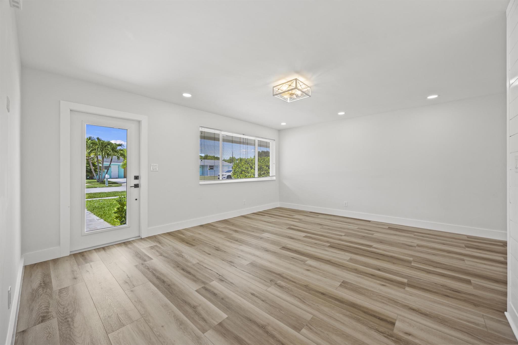 SOUTHGATE - Residential