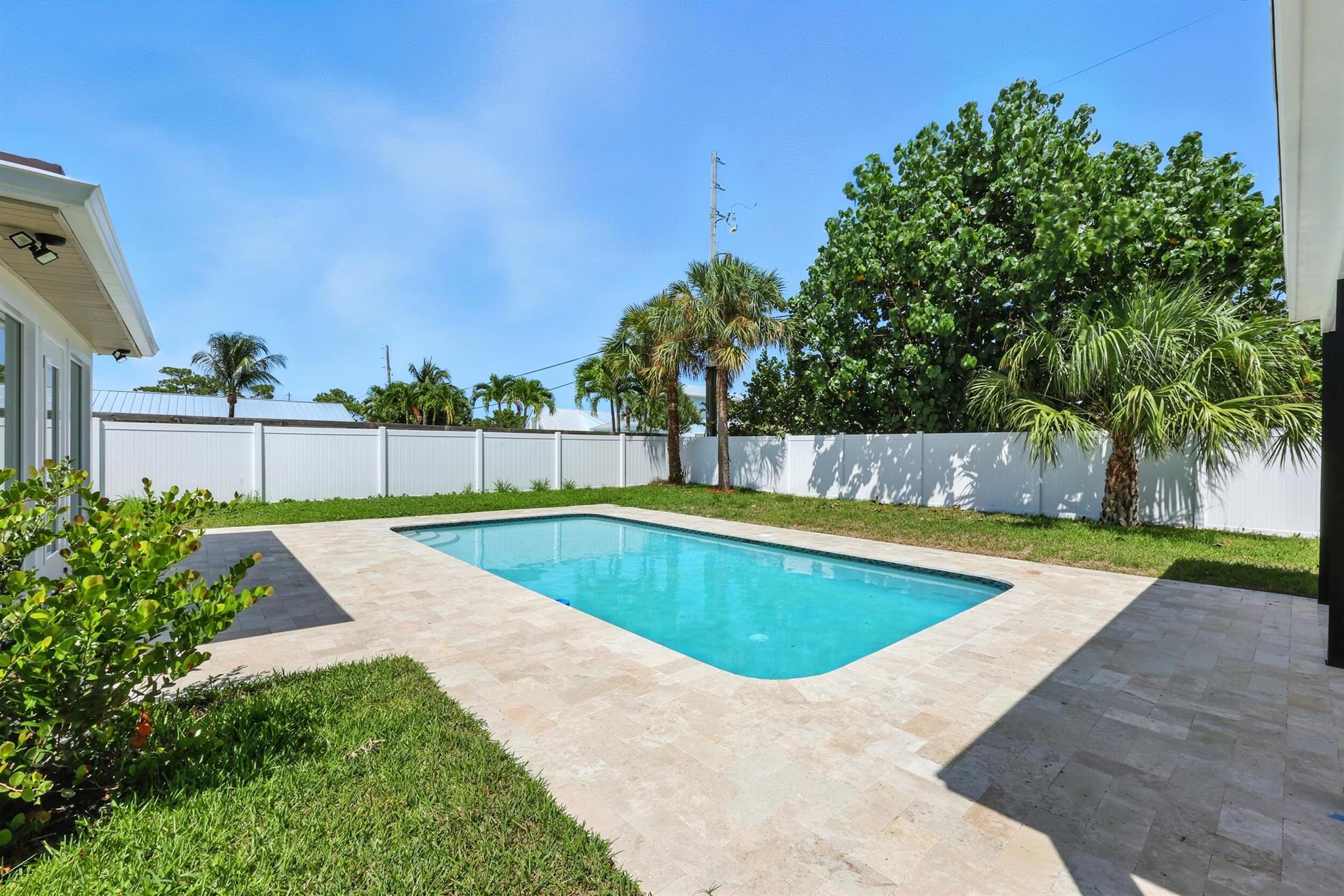 SOUTHGATE - Residential