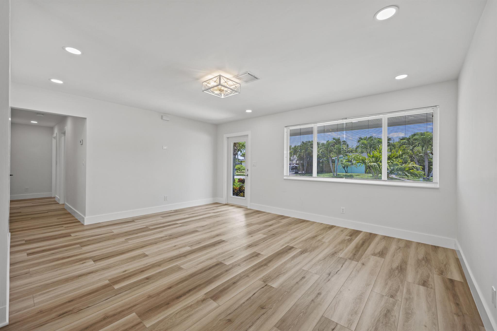 SOUTHGATE - Residential