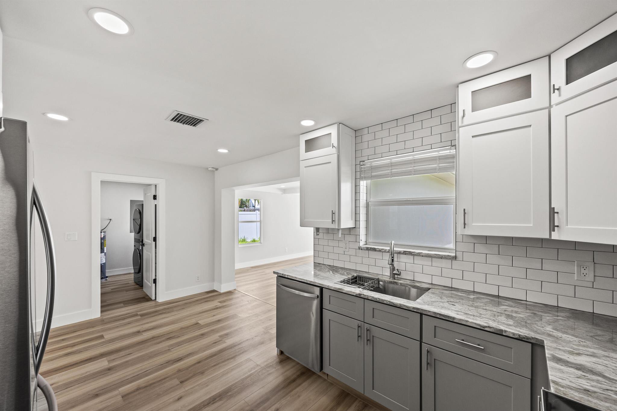 SOUTHGATE - Residential