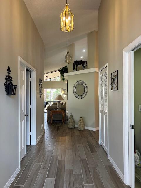 THIS IS AN OFF SEASON FURNISHED RENTAL ONLY! Looking for a furnished rental for a few months? This Awesome home has new tile plank flooring throughout and a new kitchen with granite. Wait to you see the size of the backyard that's ALL Fenced. Floor plan is a split floor plan. Inside laundry room. Home is on a cul-de-sac and the long driveway can fit 8 cars. Beautifully decorated with an eat in kitchen overlooking the family room. There is a large screened patio off the kitchen and family room. Minutes to the Wellington mall and all Wellington has to offer including Great Schools.