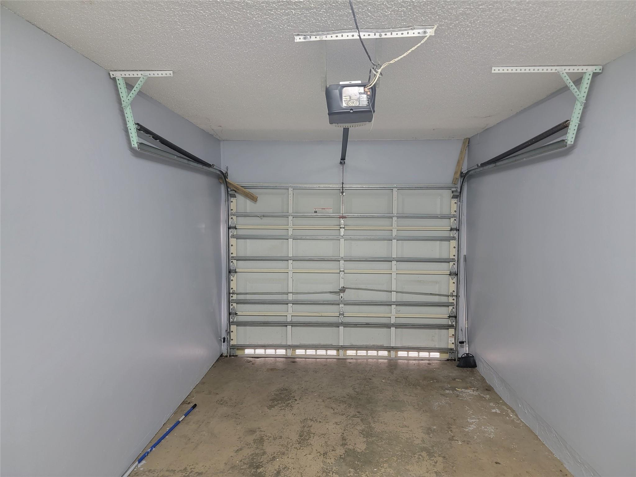 NORTH LAUDERDALE DIVISION - Residential Lease