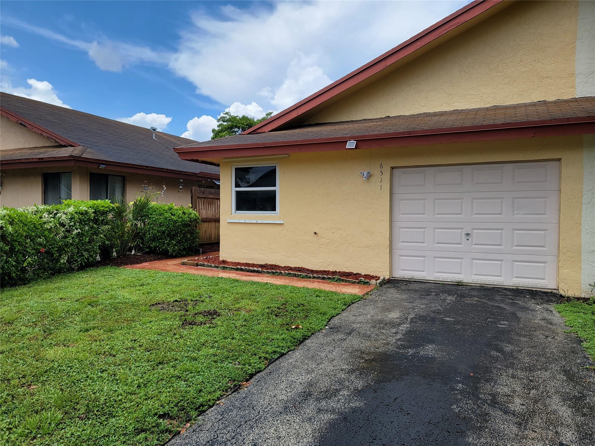 NORTH LAUDERDALE DIVISION - Residential Lease