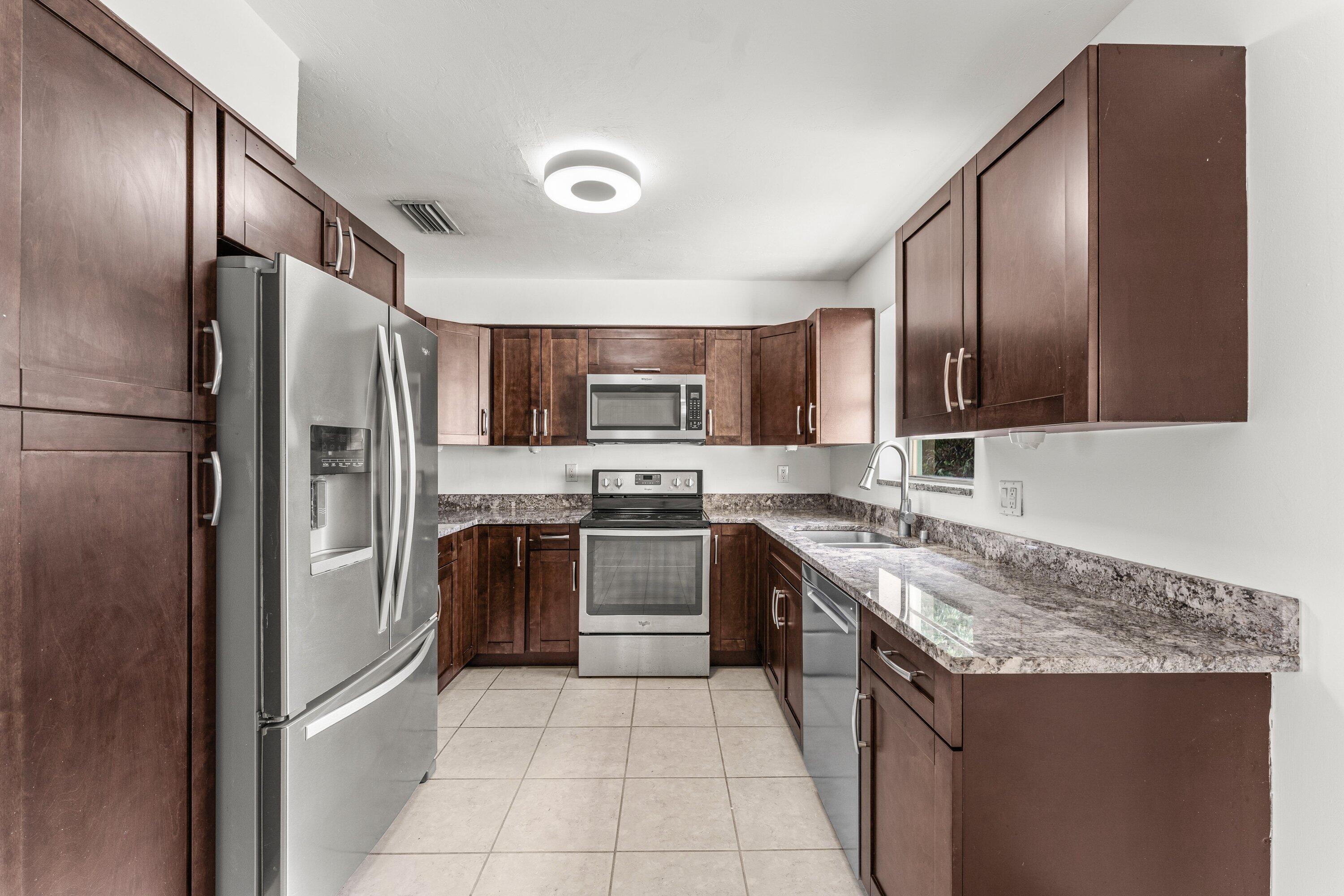 WINFIELD PARK - Residential