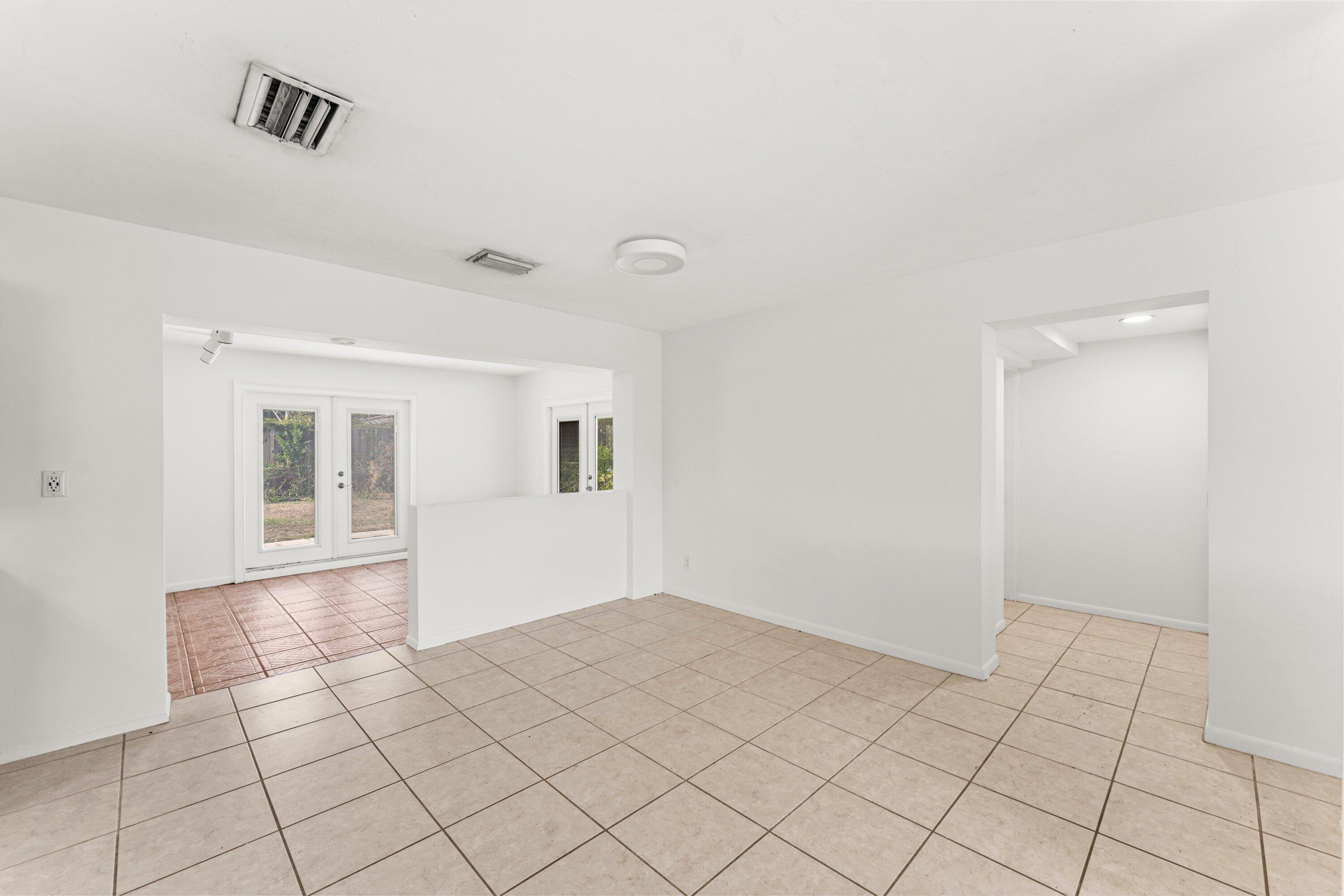 WINFIELD PARK - Residential