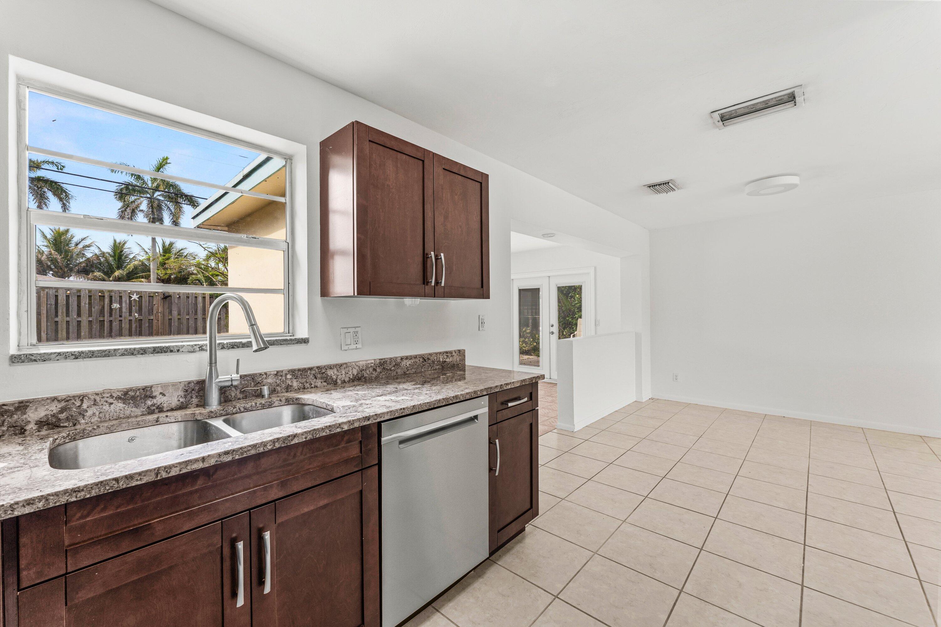 WINFIELD PARK - Residential