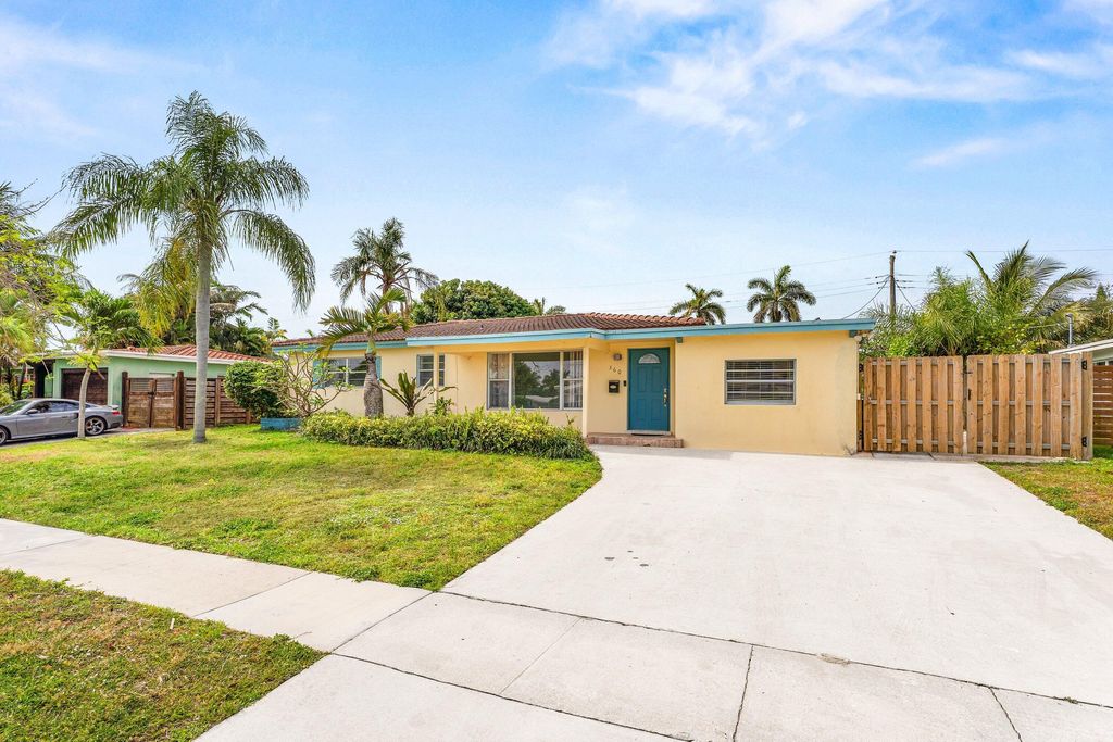 Photo of 360 NE 23rd Way, Boca Raton, FL 33431 (MLS # B26023794)